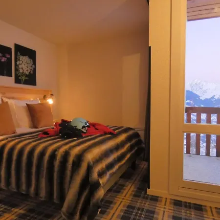 Sowell Family La Lauziere