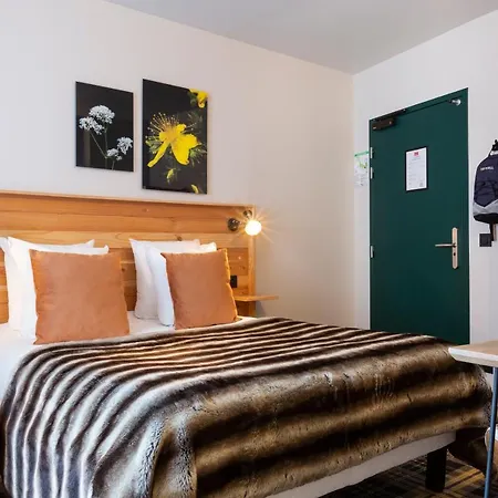 Sowell Family La Lauziere