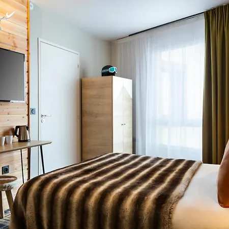 Sowell Family La Lauziere 3*