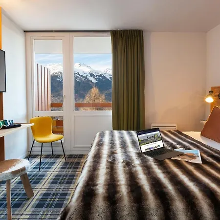 Sowell Family La Lauziere Hotel