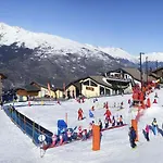 Sowell Family La Lauziere Hotel 3*