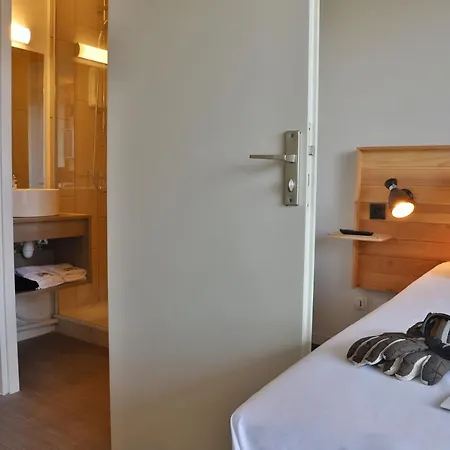 Sowell Family La Lauziere 3*