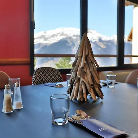 Sowell Family La Lauziere Hotel 3*