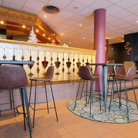 Sowell Family La Lauziere Hotel