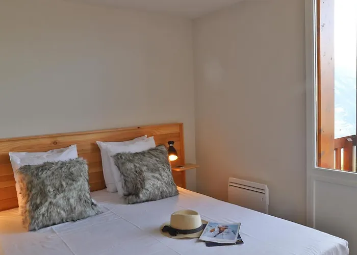 Sowell Family La Lauziere