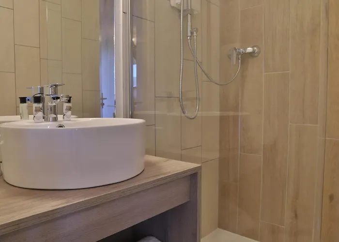 Sowell Family La Lauziere