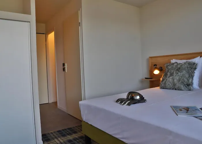 Sowell Family La Lauziere