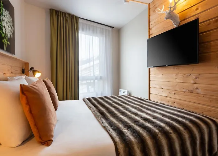 Sowell Family La Lauziere Hotel