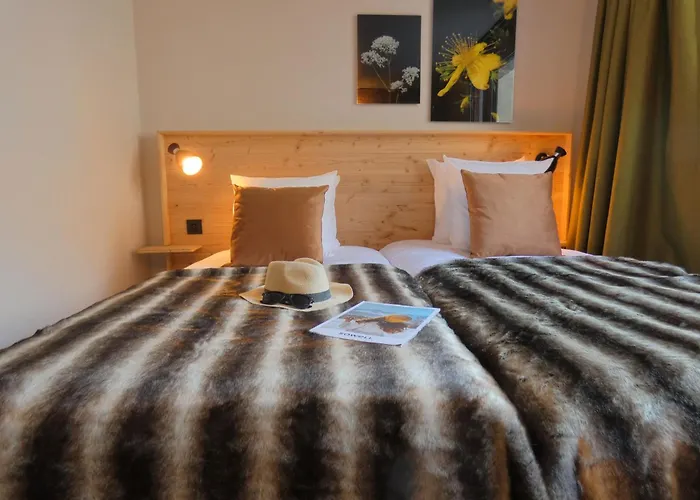 Sowell Family La Lauziere